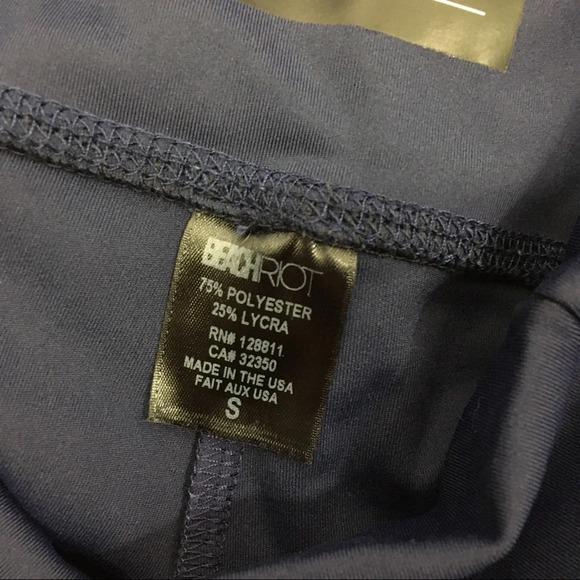 Beach Riot Sports Bra & Leggings - Picture 12 of 12